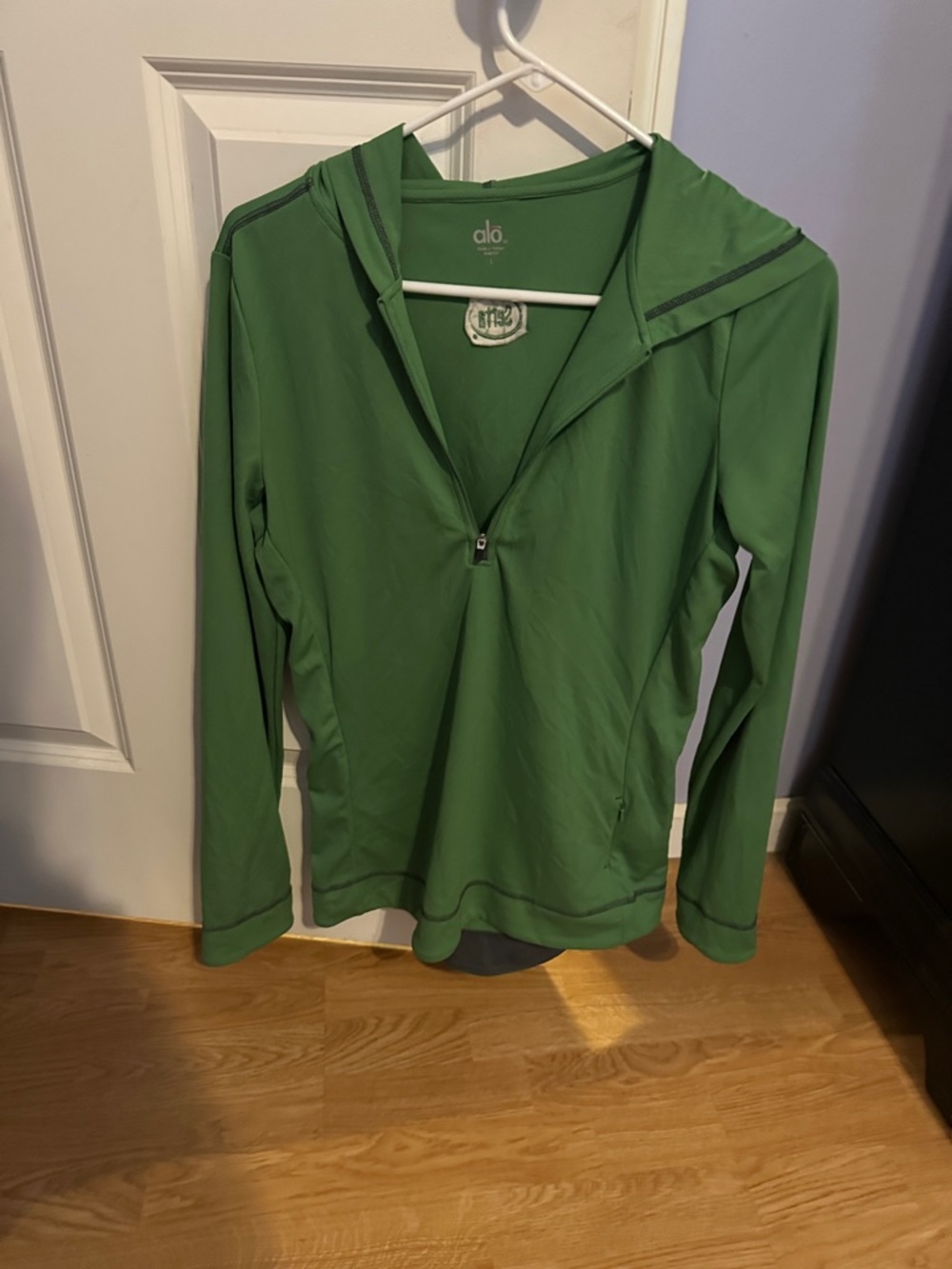 ALO Yoga Green Half-Zip Hooded Pullover